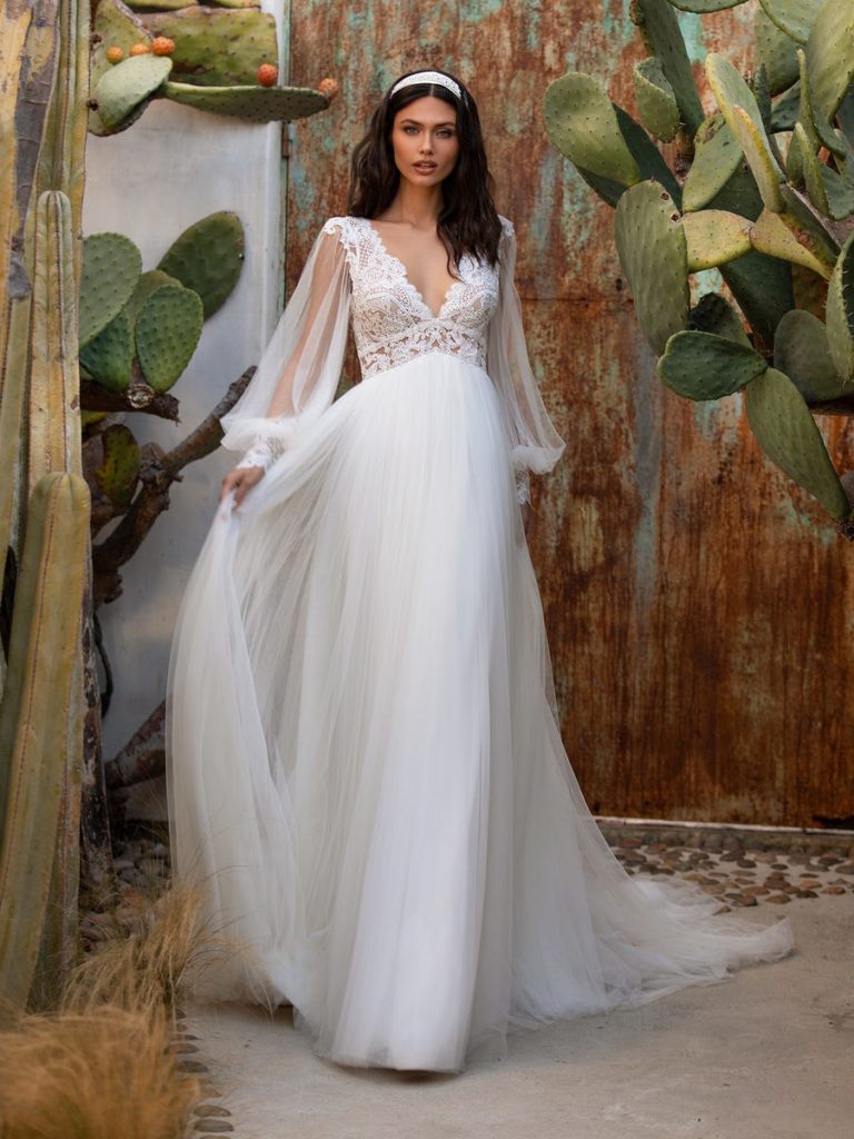 Wedding Dress For Body Shape Triangle 768x1024 