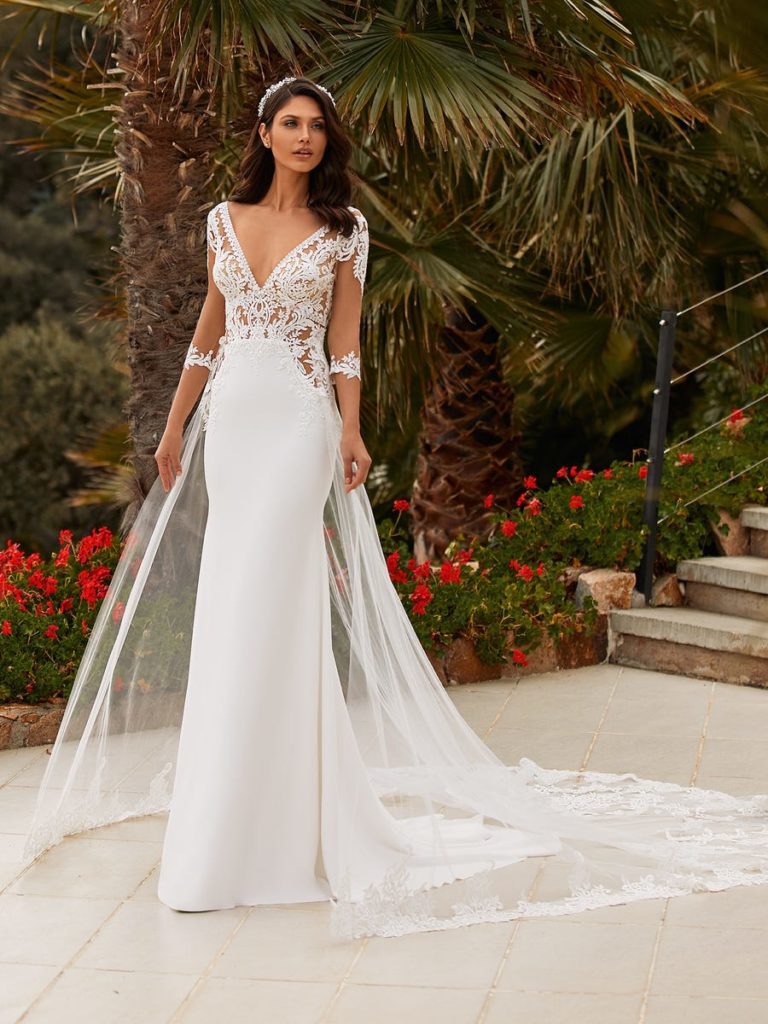 What is the best wedding dress for an inverted triangle body shape